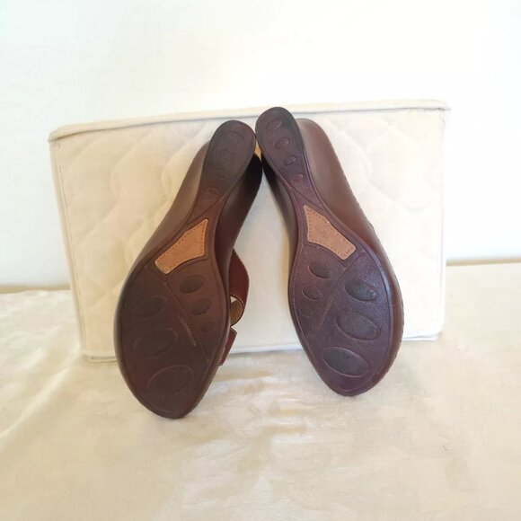 Womens Born Leather Slip On Wedge Sandals 9 M Caramel Brown Open Toe - Picture 12 of 12